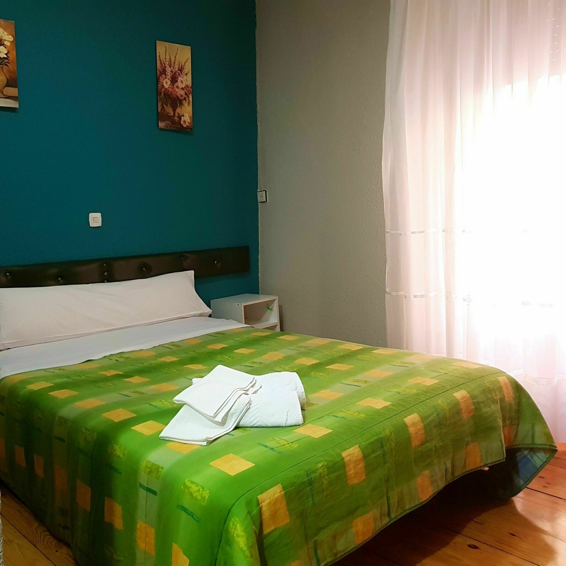 Hostal Padre Isla 1 เลออน ภายนอก รูปภาพ