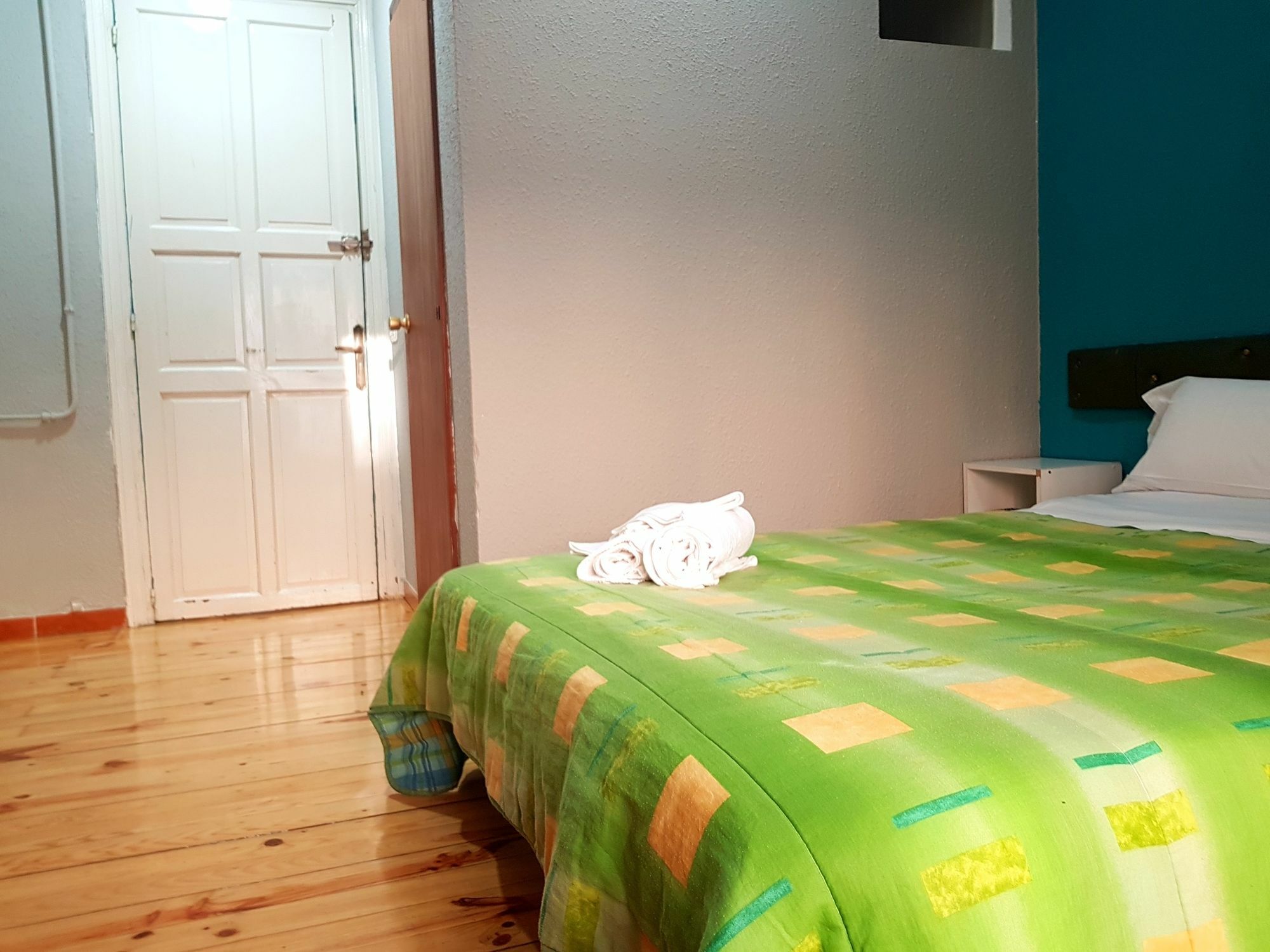 Hostal Padre Isla 1 เลออน ภายนอก รูปภาพ