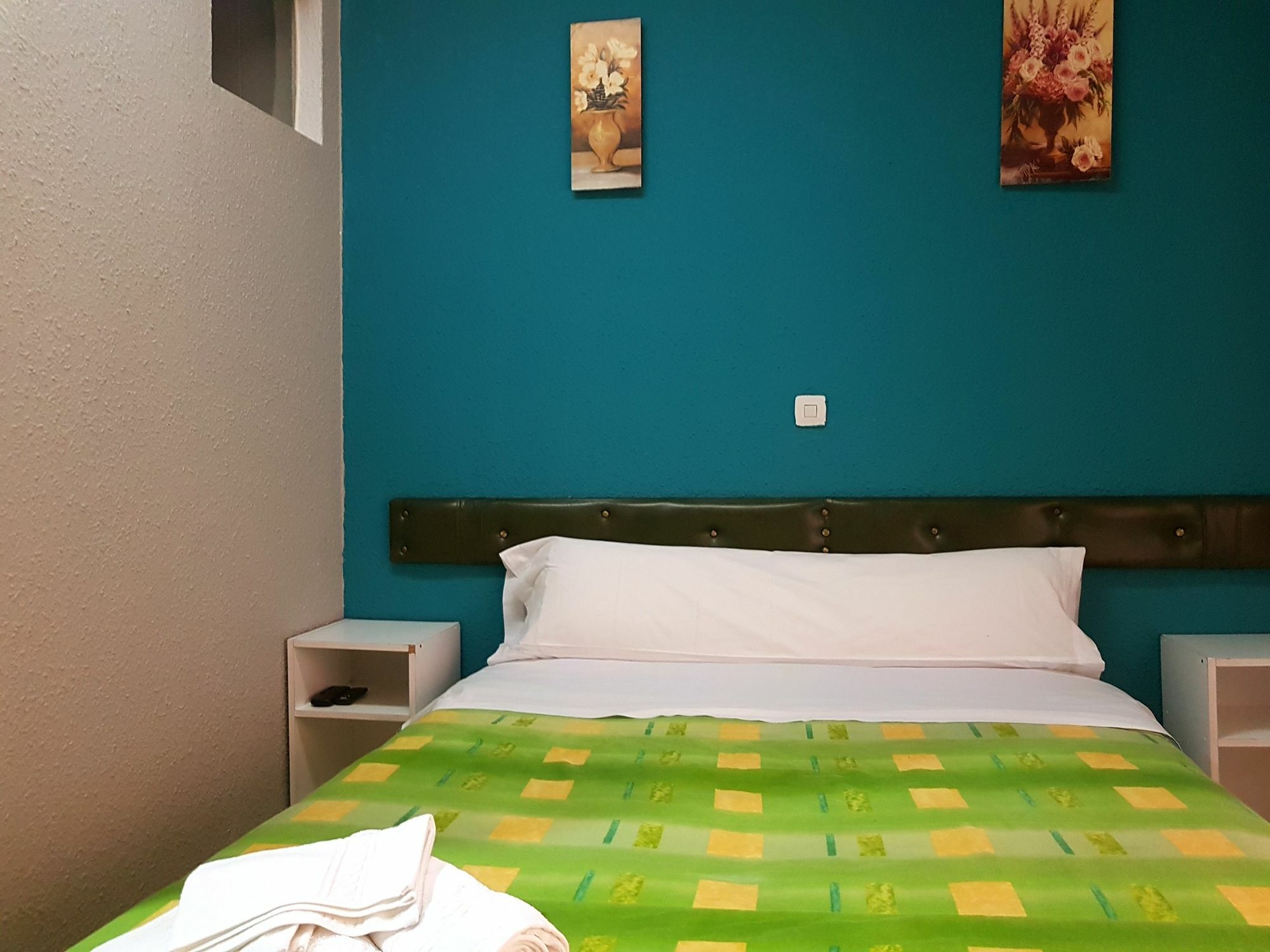 Hostal Padre Isla 1 เลออน ภายนอก รูปภาพ