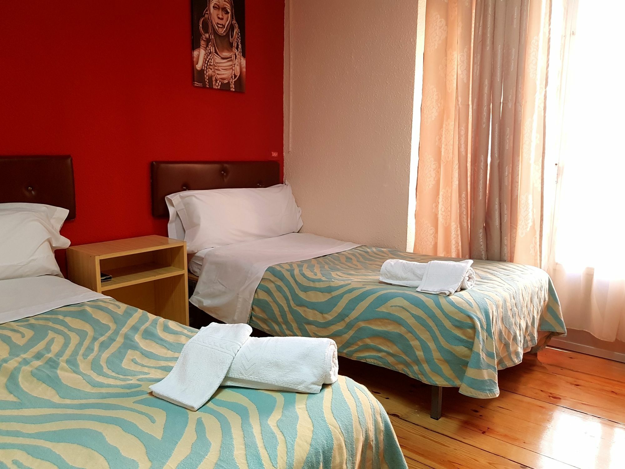 Hostal Padre Isla 1 เลออน ภายนอก รูปภาพ