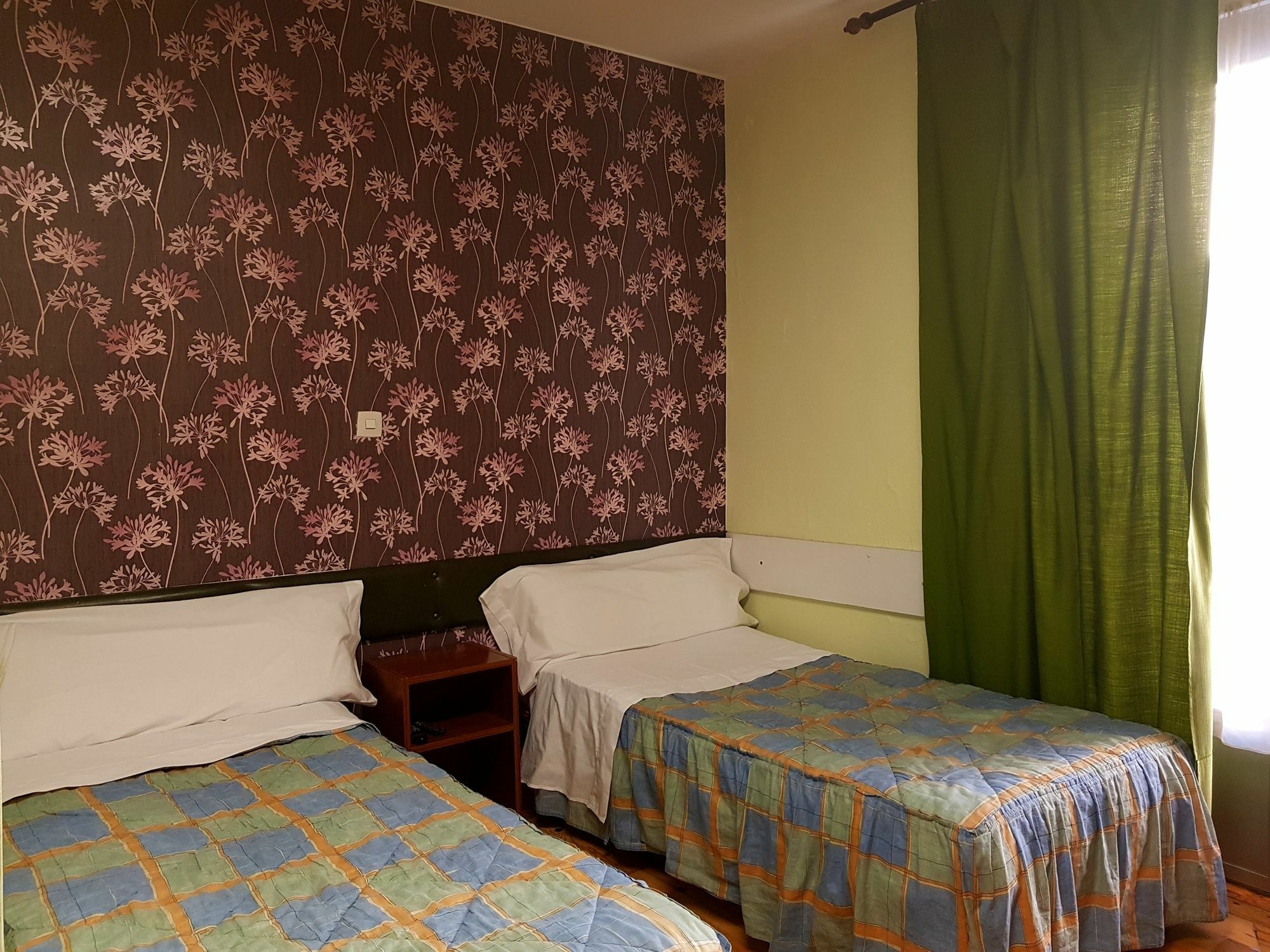 Hostal Padre Isla 1 เลออน ภายนอก รูปภาพ