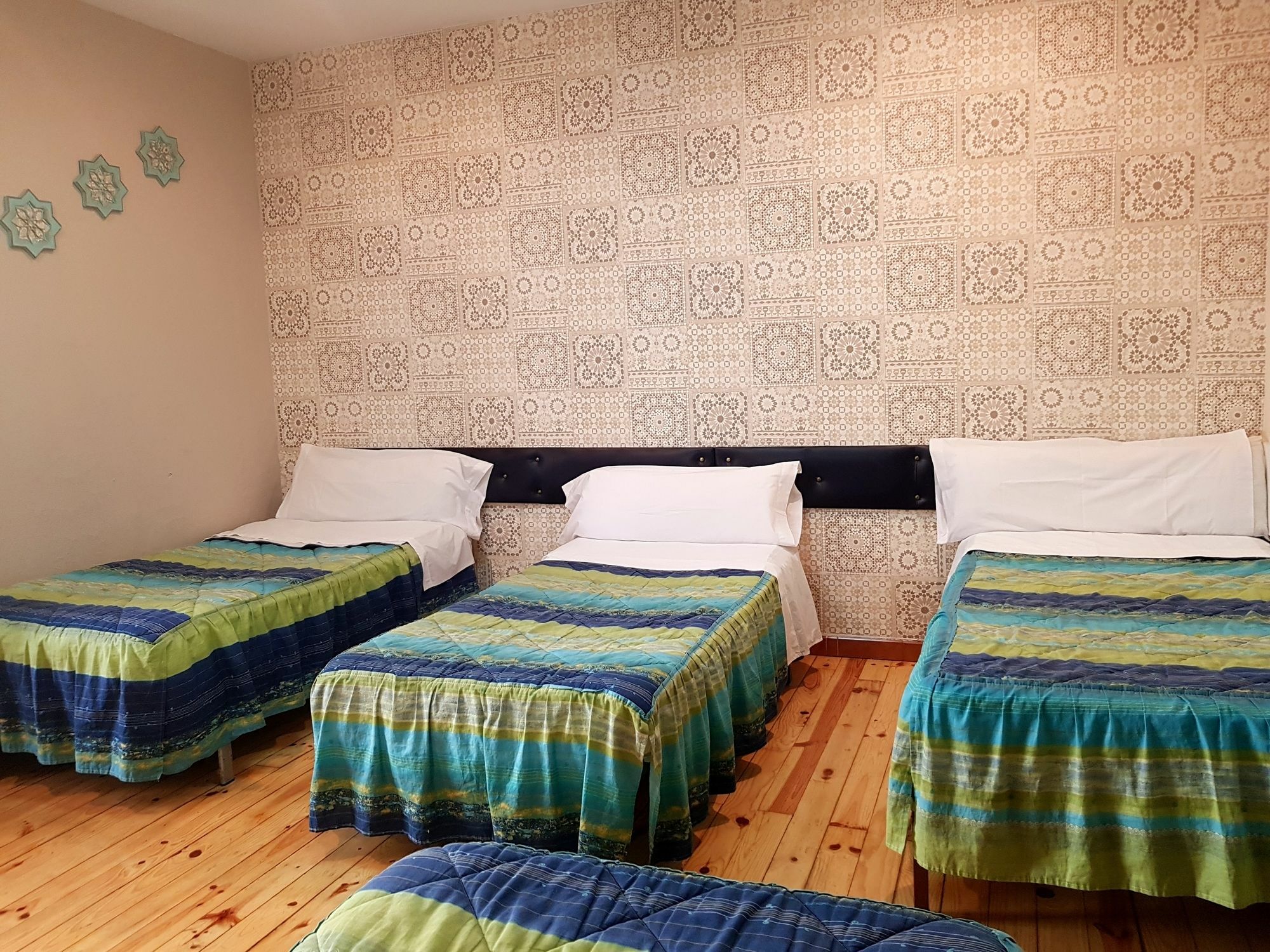 Hostal Padre Isla 1 เลออน ภายนอก รูปภาพ