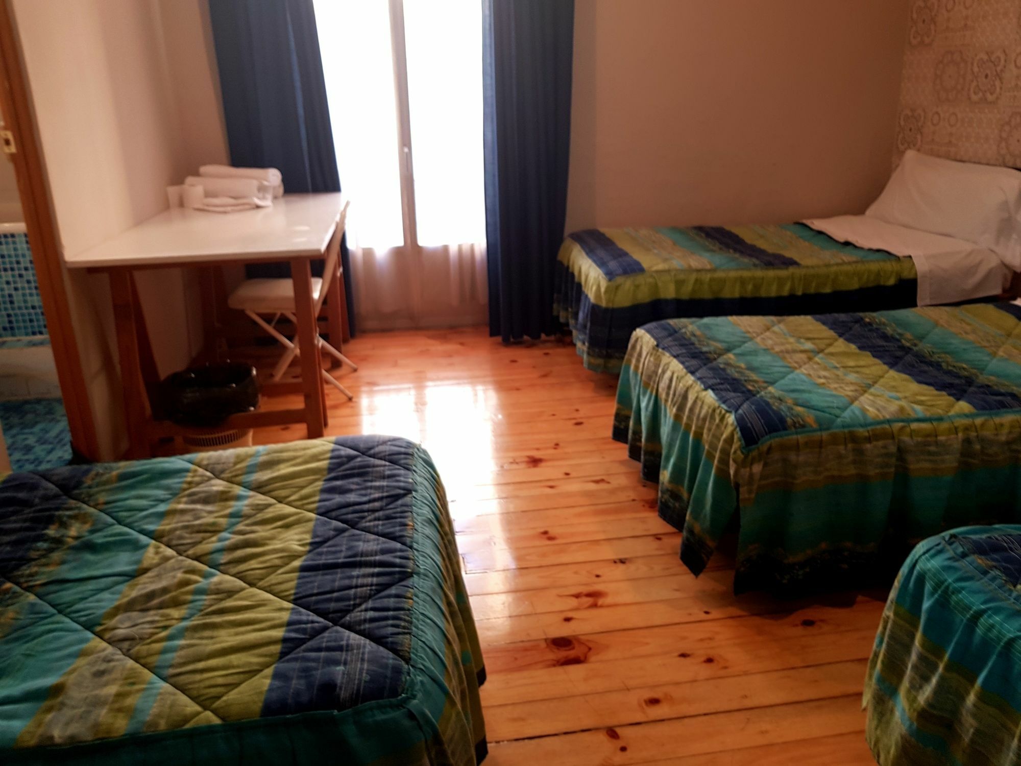 Hostal Padre Isla 1 เลออน ภายนอก รูปภาพ