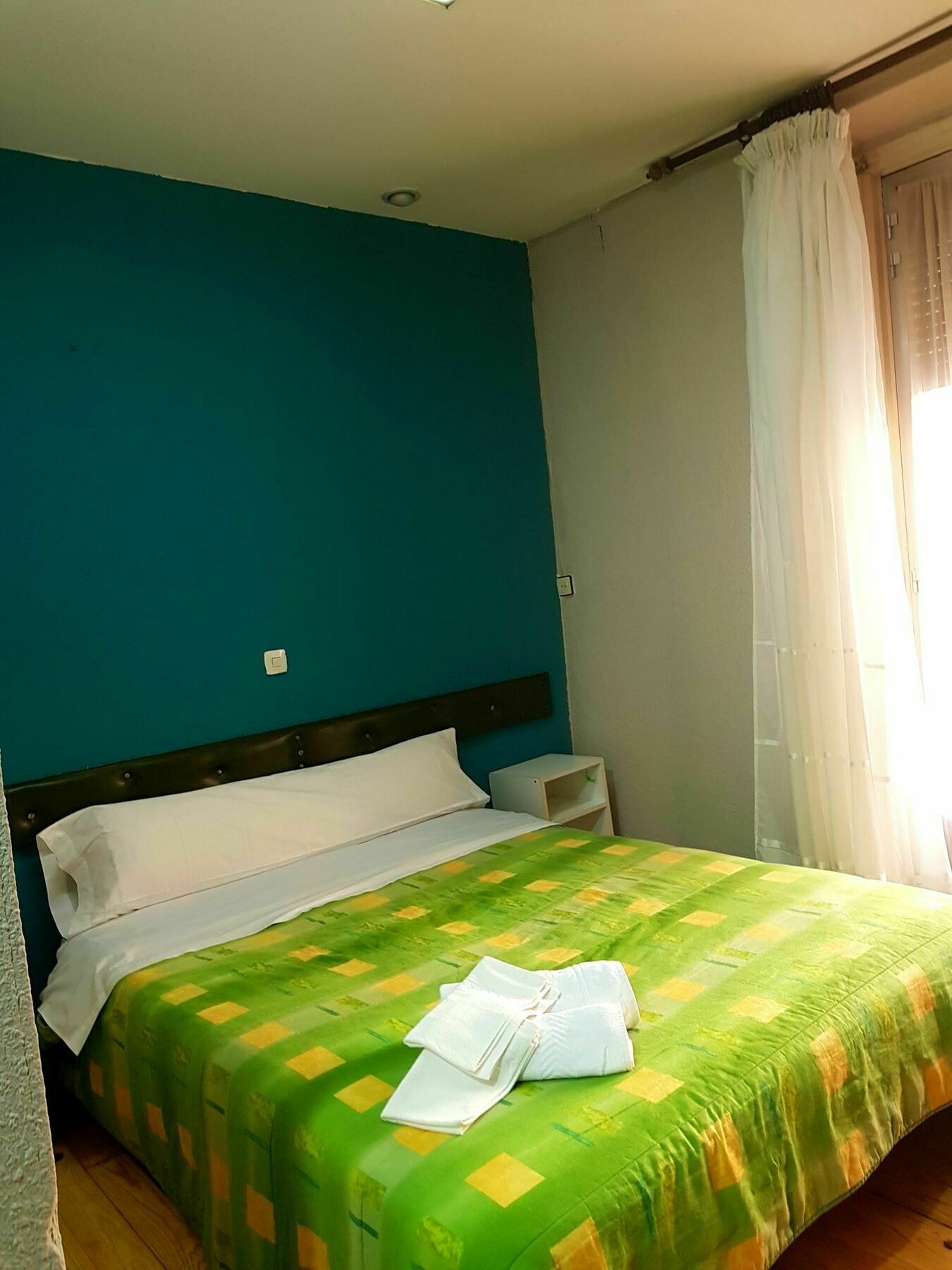 Hostal Padre Isla 1 เลออน ภายนอก รูปภาพ